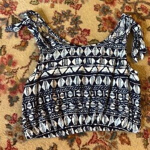 DONATING LAST CHANCE Forever 21 crop top